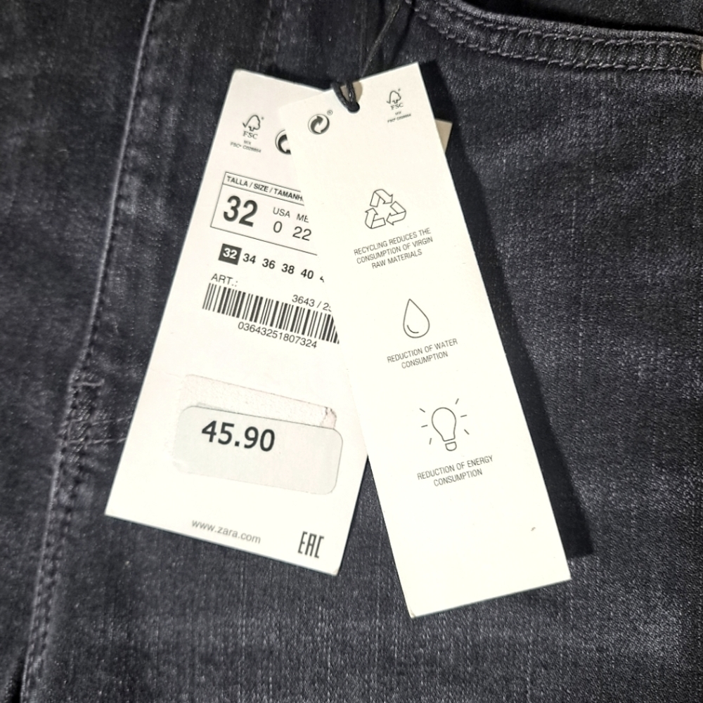 HOST PICK 🔮 Zara Sustinable Denim • High Waisted Black Skinny Jeans • Size 0 - Picture 3 of 10
